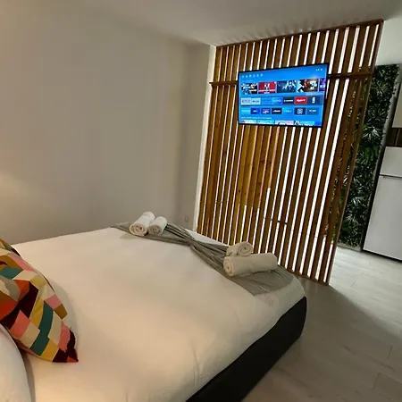 Zen Downtown Апартаменты
